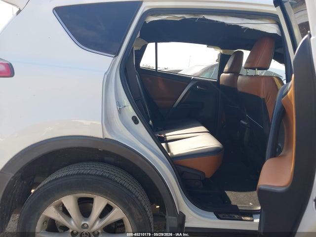 JTMNFREV8HJ709990 Toyota RAV4 SE