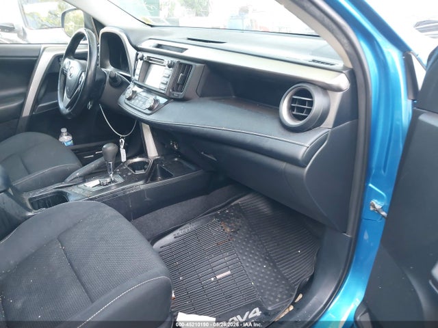 Продаж на аукціоні авто 2017 Toyota Rav4 Xle, vin: JTMRFREV6HJ173123, номер лоту: 45210190