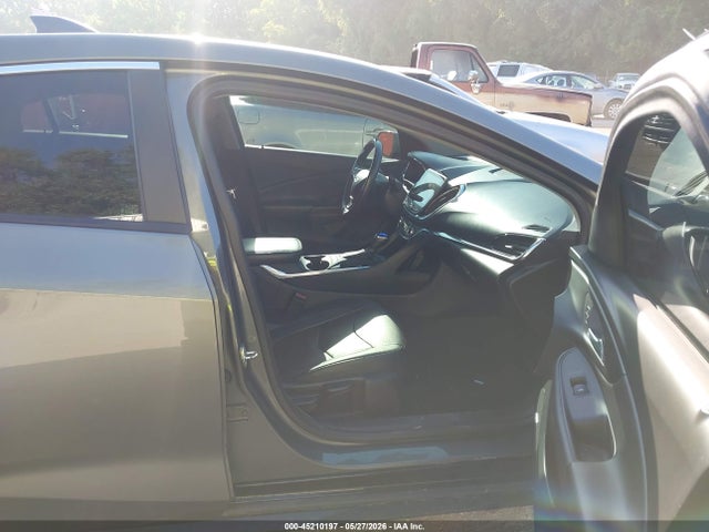 45210197 :رقم المزاد ، 1G1RD6S55HU104021 vin ، 2017 Chevrolet Volt Premier مزاد بيع