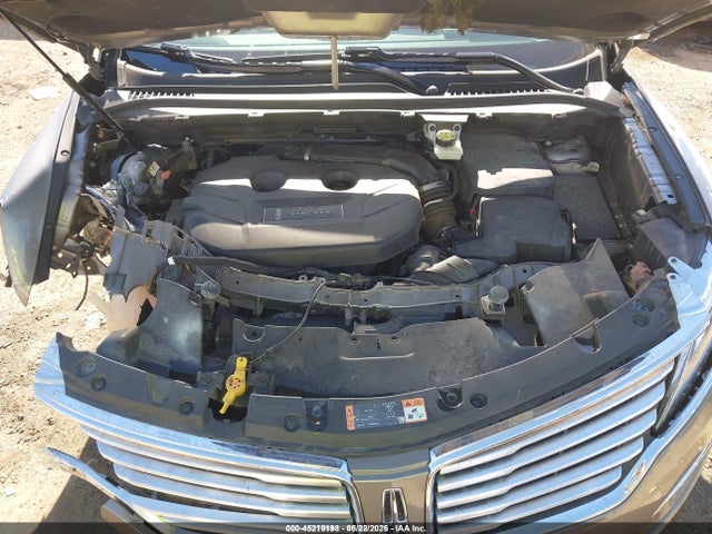 45210198 :رقم المزاد ، 5LMCJ1C90HUL68895 vin ، 2017 Lincoln Mkc Premiere مزاد بيع