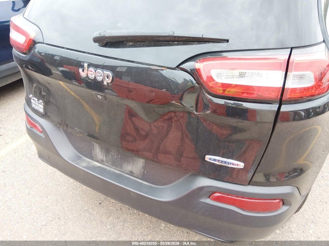2014 Jeep Cherokee Latitude მანქანა იყიდება აუქციონზე, vin: 1C4PJMCS8EW296017, აუქციონის ნომერი: 45210205