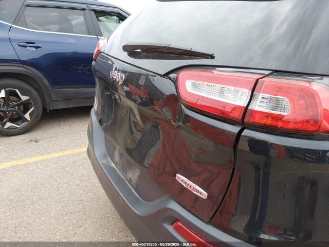 2014 Jeep Cherokee Latitude მანქანა იყიდება აუქციონზე, vin: 1C4PJMCS8EW296017, აუქციონის ნომერი: 45210205