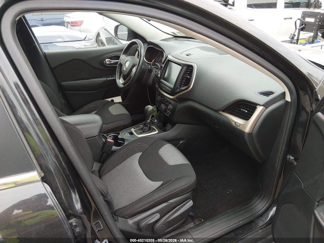 2014 Jeep Cherokee Latitude მანქანა იყიდება აუქციონზე, vin: 1C4PJMCS8EW296017, აუქციონის ნომერი: 45210205