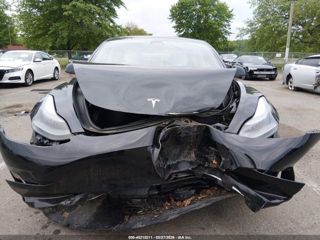 Tesla Model 3 Rear-wheel Drive 2022 5YJ3E1EA1NF336819 Image 11