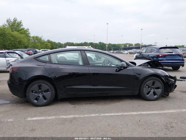 Tesla Model 3 Rear-wheel Drive 2022 5YJ3E1EA1NF336819 Image 12