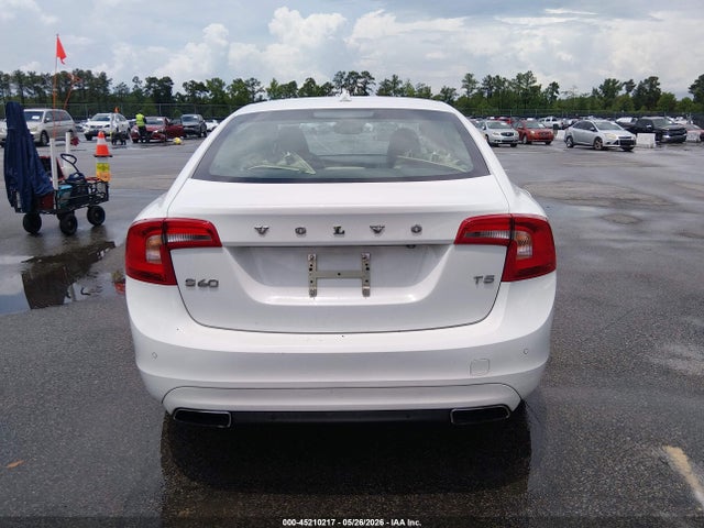 45210217 :رقم المزاد ، YV126MFK5G2408865 vin ، 2016 Volvo S60 T5 Drive-e Premier مزاد بيع