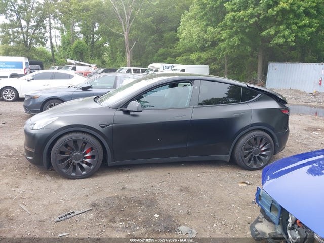 Продаж на аукціоні авто 2023 Tesla Model Y Performance Dual Motor All-wheel Drive, vin: 7SAYGDEF2PF863870, номер лоту: 45210255