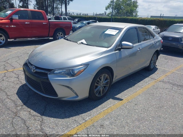 45210258 :رقم المزاد ، 4T1BF1FK5GU156281 vin ، 2016 Toyota Camry Se مزاد بيع