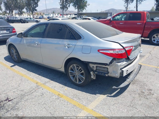 45210258 :رقم المزاد ، 4T1BF1FK5GU156281 vin ، 2016 Toyota Camry Se مزاد بيع