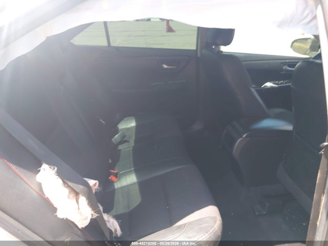 45210258 :رقم المزاد ، 4T1BF1FK5GU156281 vin ، 2016 Toyota Camry Se مزاد بيع
