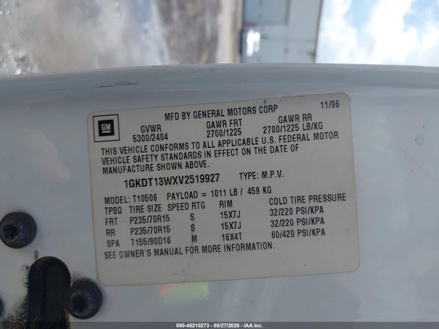 45210273 :رقم المزاد ، 1GKDT13WXV2519927 vin ، 1997 Gmc Jimmy مزاد بيع