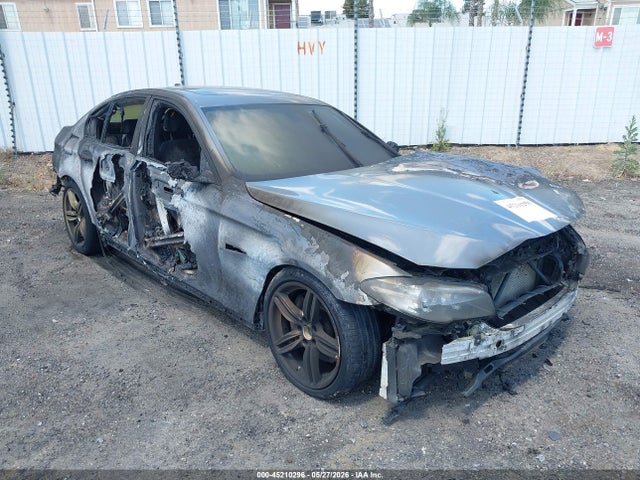 WBAXA5C59GG042035 BMW 535d
