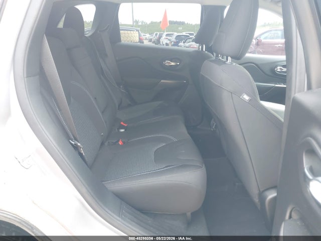 2019 Jeep Cherokee Latitude 4x4 მანქანა იყიდება აუქციონზე, vin: 1C4PJMCB3KD278788, აუქციონის ნომერი: 45210334