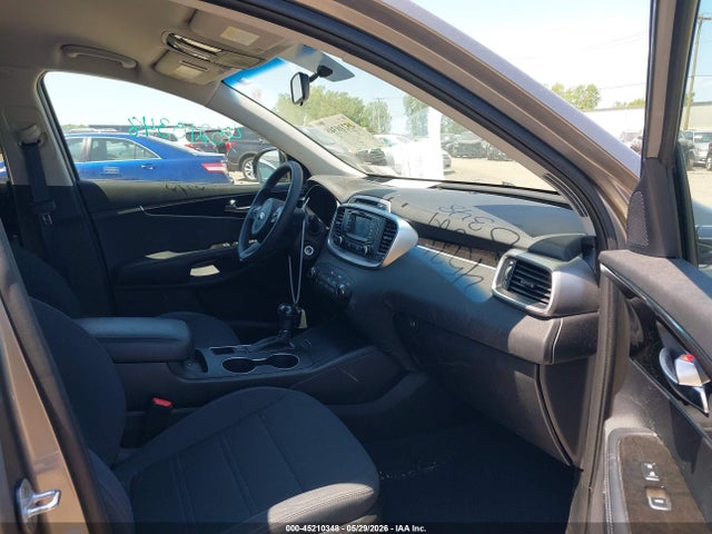 2016 Kia Sorento 2.4l Lx მანქანა იყიდება აუქციონზე, vin: 5XYPGDA39GG170470, აუქციონის ნომერი: 45210348