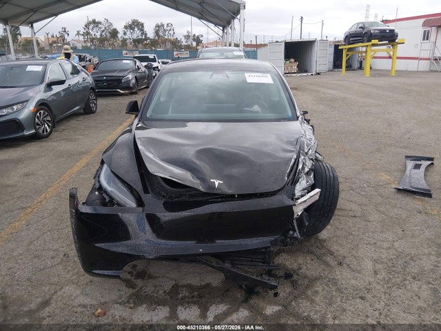 Tesla Model 3 Long Range Dual Motor All-wheel Drive 2024 5YJ3E1EB3RF734533 Image 12