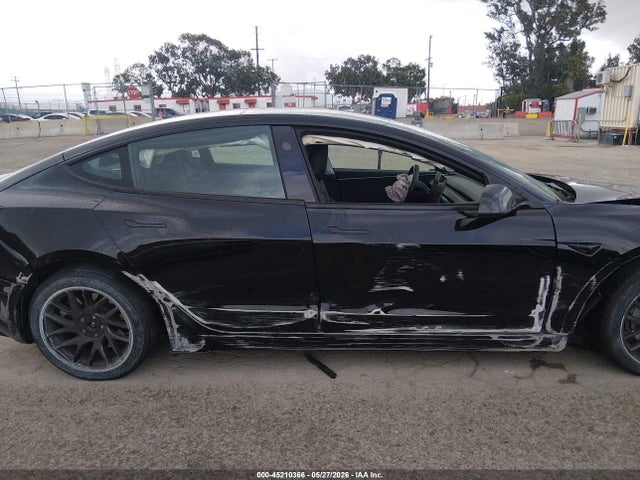 Tesla Model 3 Long Range Dual Motor All-wheel Drive 2024 5YJ3E1EB3RF734533 Image 13