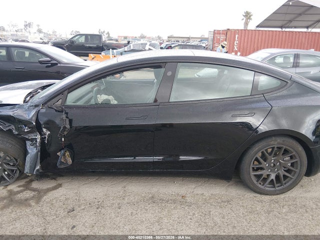 Tesla Model 3 Long Range Dual Motor All-wheel Drive 2024 5YJ3E1EB3RF734533 Image 14