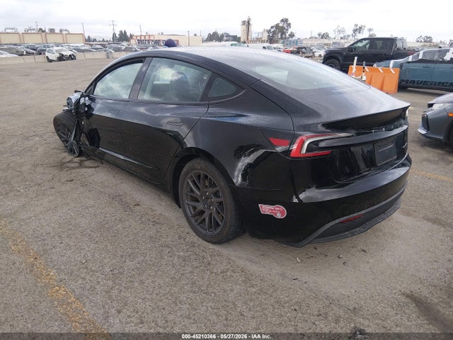 Tesla Model 3 Long Range Dual Motor All-wheel Drive 2024 5YJ3E1EB3RF734533 Image 3