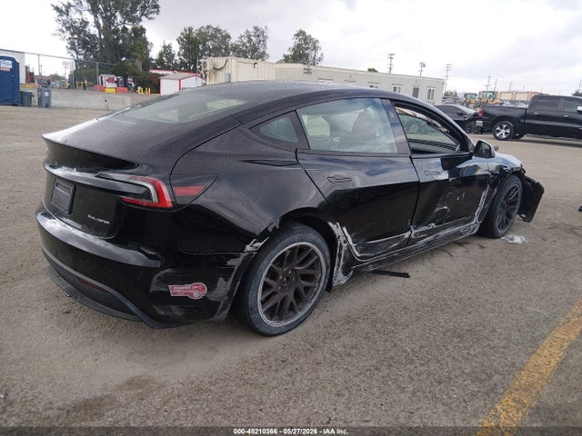 Tesla Model 3 Long Range Dual Motor All-wheel Drive 2024 5YJ3E1EB3RF734533 Image 4