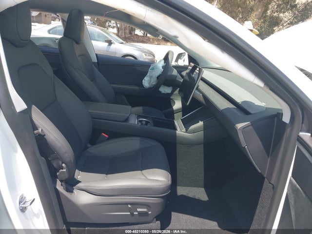 Продажа на аукционе авто 2026 Tesla Model Y Premium Rear-wheel Drive/rear-wheel Drive, vin: 7SAYGDED9TF460137, номер лота: 45210380