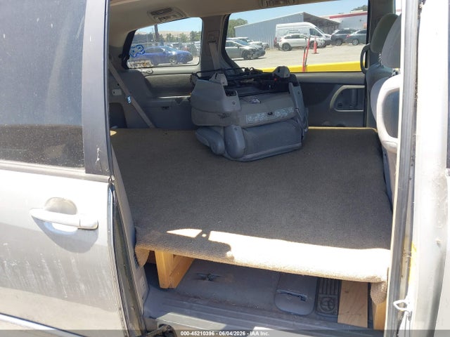 Продаж на аукціоні авто 2004 Toyota Sienna Le, vin: 5TDBA23C04S016001, номер лоту: 45210396