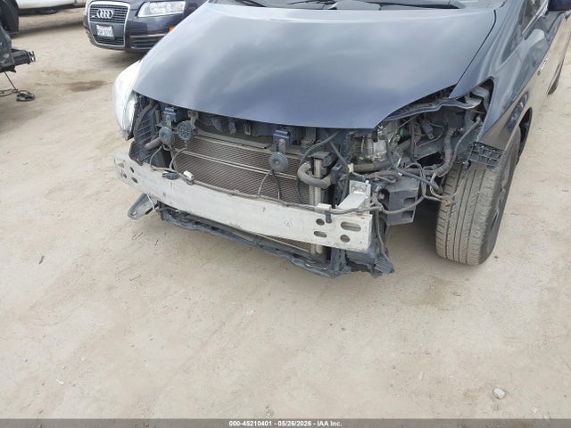 Toyota Prius Two 2015 JTDKN3DU1F0455411 Image 6