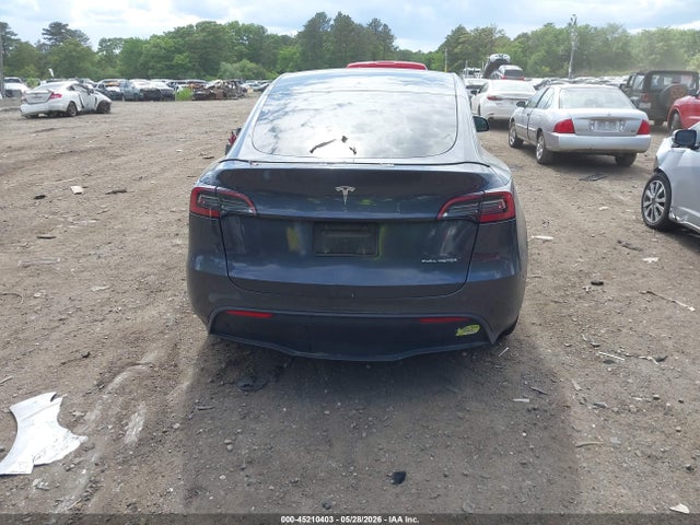 2023 Tesla Model Y Awd/long Range Dual Motor All-wheel Drive მანქანა იყიდება აუქციონზე, vin: 7SAYGAEE1PF835760, აუქციონის ნომერი: 45210403