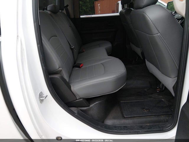 45210442 :رقم المزاد ، 1C6RR7KG7JS306688 vin ، 2018 Ram 1500 Tradesman  4x4 5'7 Box مزاد بيع