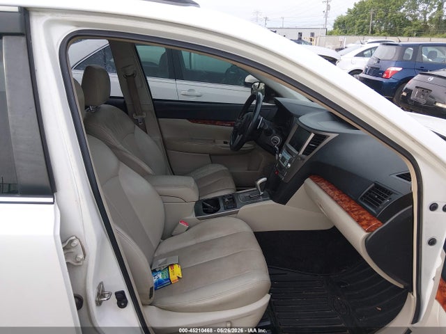 45210468 :رقم المزاد ، 4S4BRBLCXB3409166 vin ، 2011 Subaru Outback 2.5i Limited مزاد بيع