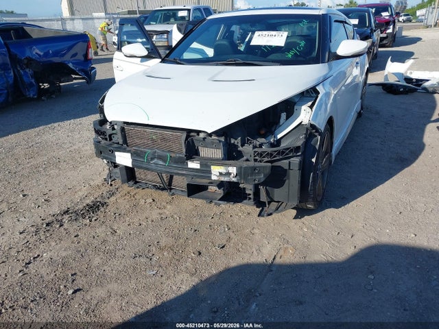 2015 Hyundai Veloster Turbo მანქანა იყიდება აუქციონზე, vin: KMHTC6AE7FU238751, აუქციონის ნომერი: 45210473