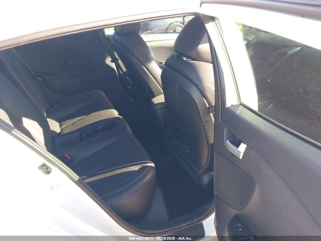 2015 Hyundai Veloster Turbo მანქანა იყიდება აუქციონზე, vin: KMHTC6AE7FU238751, აუქციონის ნომერი: 45210473