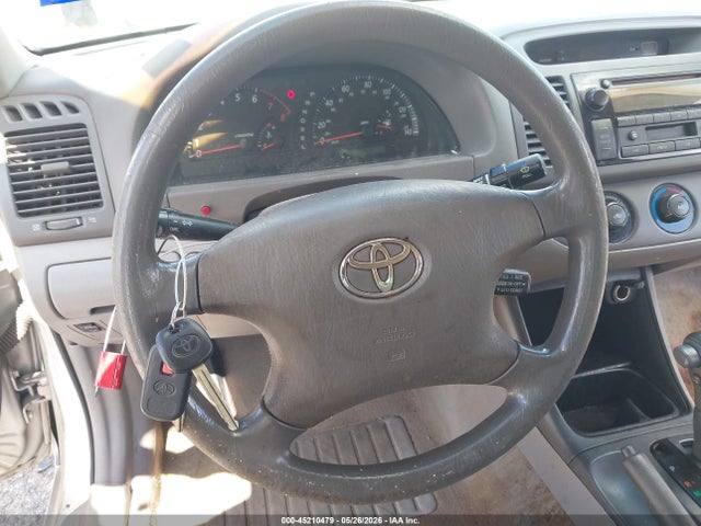 2004 Toyota Camry Le V6 მანქანა იყიდება აუქციონზე, vin: 4T1BF32K04U573787, აუქციონის ნომერი: 45210479