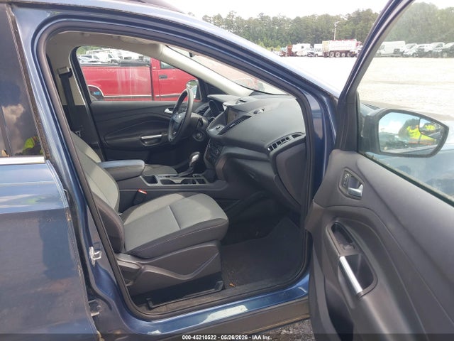 Продажа на аукционе авто 2018 Ford Escape Se, vin: 1FMCU0GD5JUA19577, номер лота: 45210522