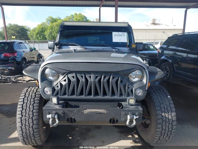 1C4BJWDG8GL248201 Jeep Wrangler Unlimited Sport