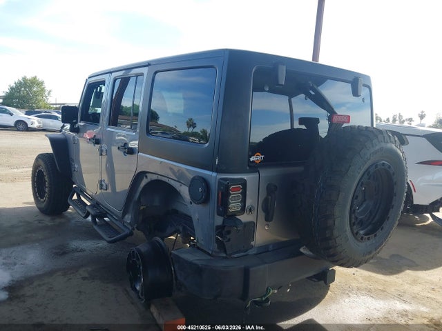 1C4BJWDG8GL248201 Jeep Wrangler Unlimited Sport