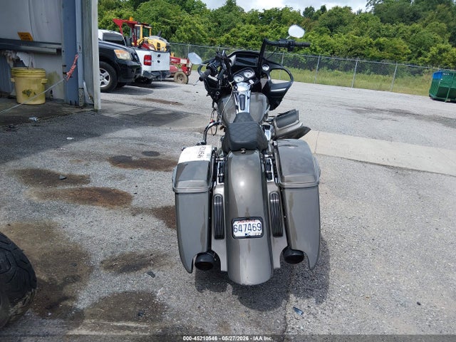 Harley-Davidson FLTRX 2019 1HD1KHC34KB623825 Image 6