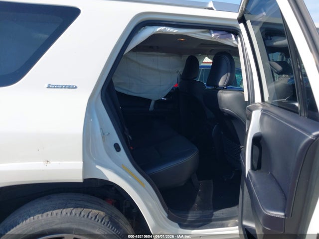 Toyota 4runner Limited 2018 JTEBU5JRXJ5562141 Image 8