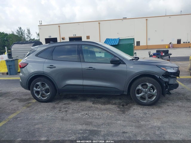 45210625 :رقم المزاد ، 1FMCU0MNXSUB43732 vin ، 2025 Ford Escape St-line مزاد بيع