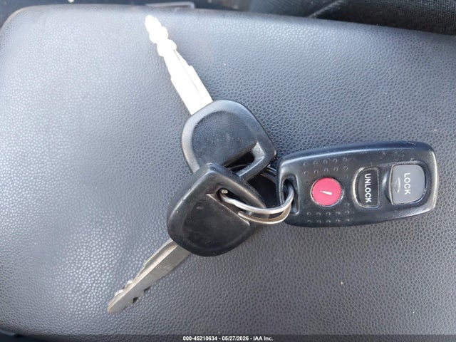 2006 Mazda Mazda3 I მანქანა იყიდება აუქციონზე, vin: JM1BK12F261482208, აუქციონის ნომერი: 45210634
