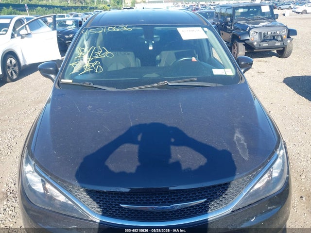 2017 Chrysler Pacifica Touring მანქანა იყიდება აუქციონზე, vin: 2C4RC1DG3HR517371, აუქციონის ნომერი: 45210636