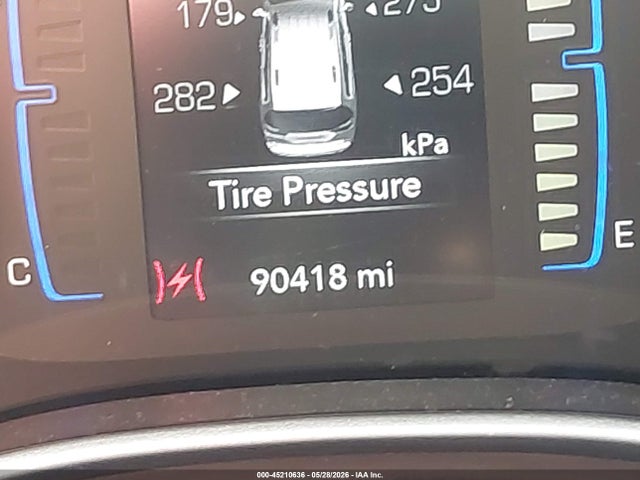 2017 Chrysler Pacifica Touring მანქანა იყიდება აუქციონზე, vin: 2C4RC1DG3HR517371, აუქციონის ნომერი: 45210636