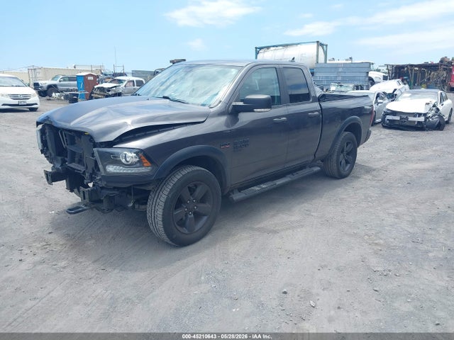 1C6RR7GT9LS122295 RAM 1500 Classic Warlock 4x4 6&#039;4 Box