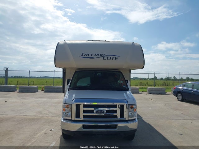 Ford E-450 Cutaway 2017 1FDXE4FS9HDC77181 Image 12