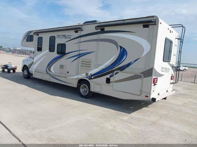 Ford E-450 Cutaway 2017 1FDXE4FS9HDC77181 Image 3