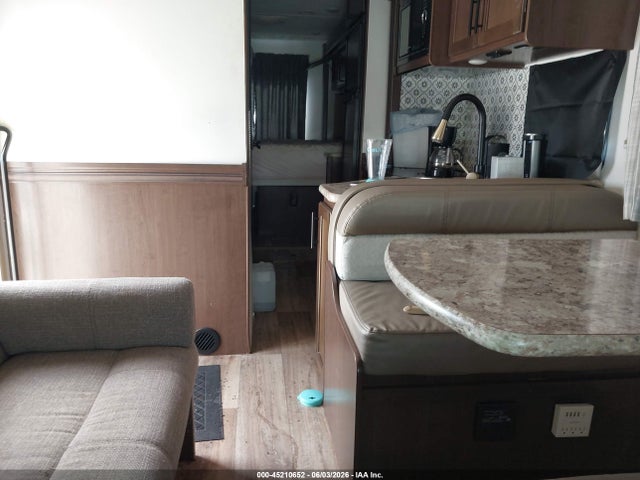 Ford E-450 Cutaway 2017 1FDXE4FS9HDC77181 Image 6