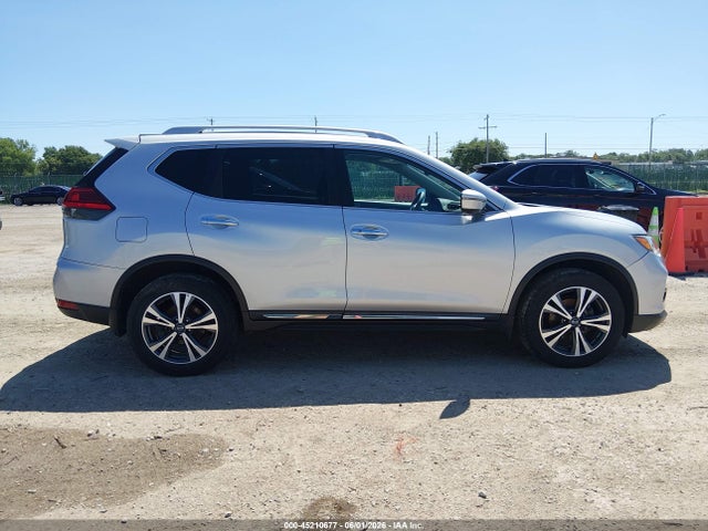 Продаж на аукціоні авто 2017 Nissan Rogue Sl, vin: 5N1AT2MV2HC884106, номер лоту: 45210677