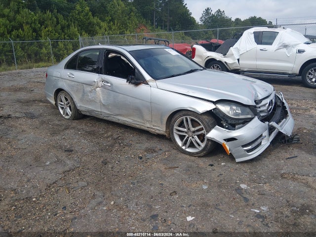 45210714 :رقم المزاد ، WDDGF8BB3CR207207 vin ، 2012 Mercedes-benz C 300 Luxury 4matic/sport 4matic مزاد بيع