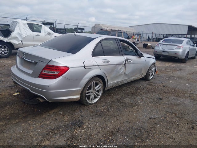 Продажа на аукционе авто 2012 Mercedes-benz C 300 Luxury 4matic/sport 4matic, vin: WDDGF8BB3CR207207, номер лота: 45210714