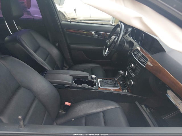 Продажа на аукционе авто 2012 Mercedes-benz C 300 Luxury 4matic/sport 4matic, vin: WDDGF8BB3CR207207, номер лота: 45210714
