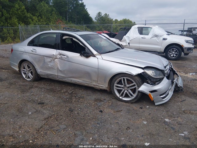 Продажа на аукционе авто 2012 Mercedes-benz C 300 Luxury 4matic/sport 4matic, vin: WDDGF8BB3CR207207, номер лота: 45210714